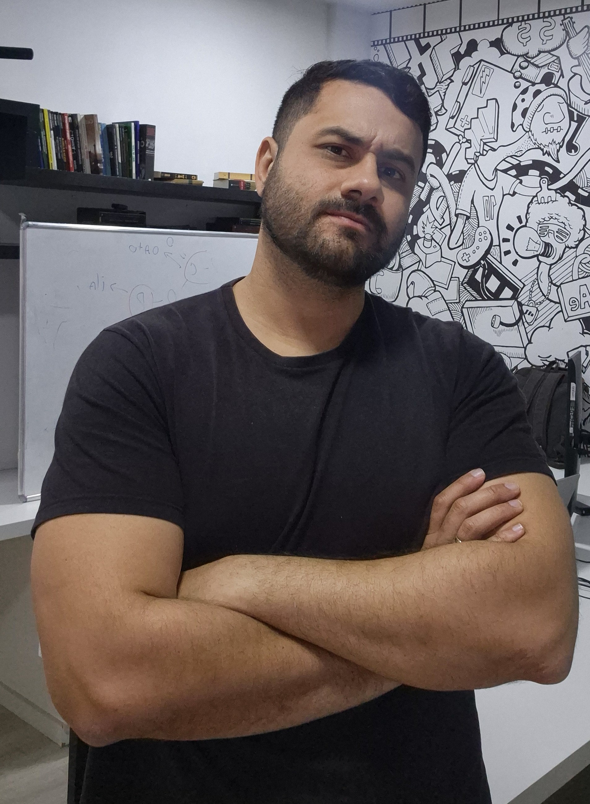Prof. Lucas Ghiraldi